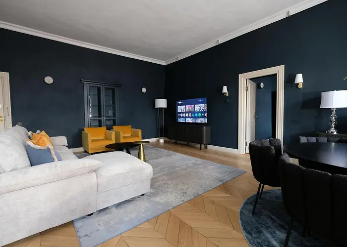 The Three Sisters Old Town 4* 탈린