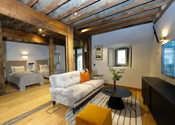 The Three Sisters Old Town 4* Reval