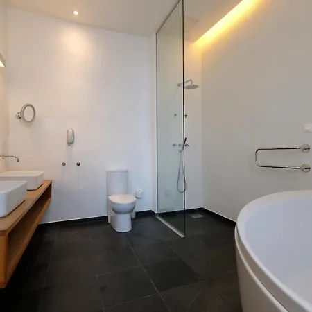 The Three Sisters Old Town 4* 塔林